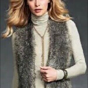 Cabi style #180 faux fur vest